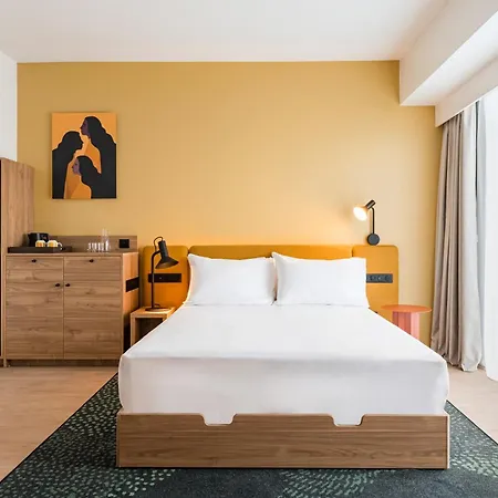 Hampton By Hilton Bordeaux Airport Готель Мериньяк