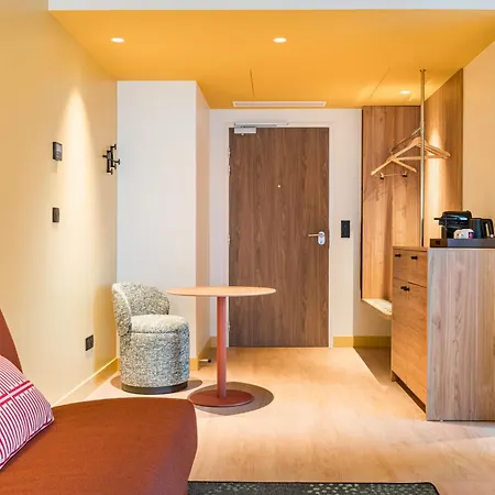 Hampton By Hilton Bordeaux Airport 4* Мериньяк