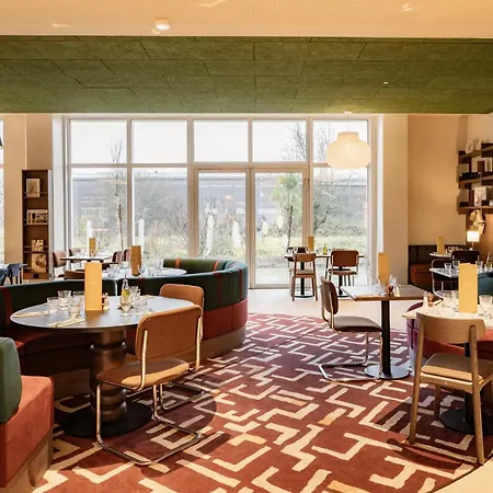 Hampton By Hilton Bordeaux Airport 4*