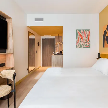 Hotel Hampton By Hilton Bordeaux Airport 4*