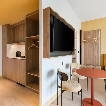 Hampton By Hilton Bordeaux Airport Ξενοδοχείο 4*