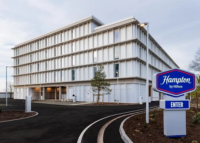 Hotel Hampton By Hilton Bordeaux Airport 4*