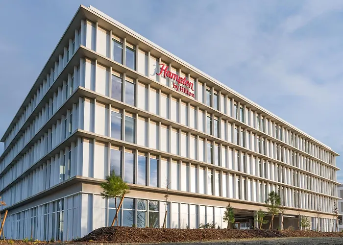 Hampton By Hilton Bordeaux Airport Szálloda 4*
