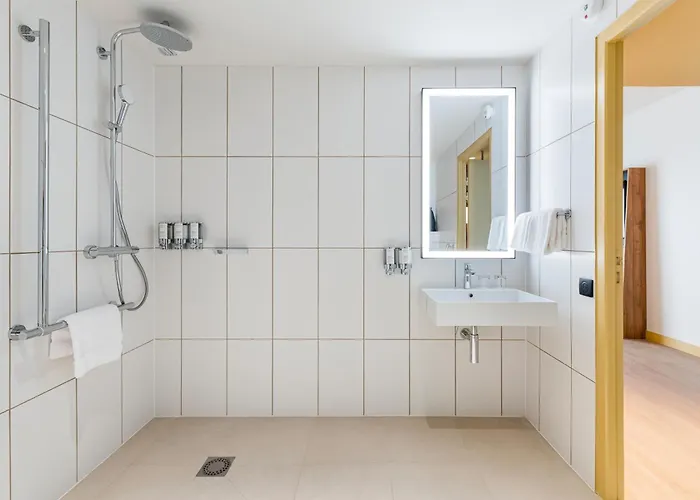 Hampton By Hilton Bordeaux Airport Szálloda Mérignac