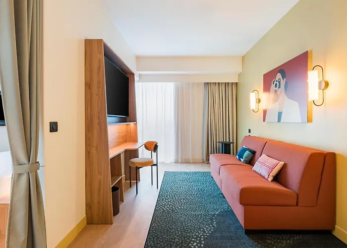 Hampton By Hilton Bordeaux Airport Мериньяк