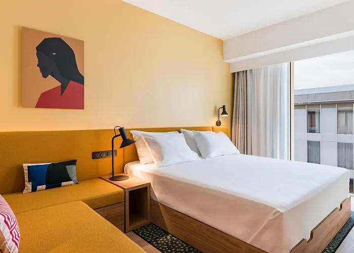 Hampton By Hilton Bordeaux Airport 4*