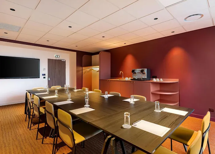 Szálloda Hampton By Hilton Bordeaux Airport